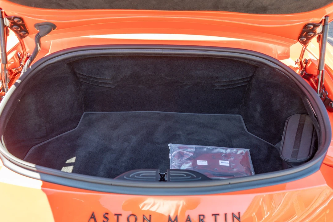 2023 Aston Martin V8 Vantage (2019+) - Image 28 of 31