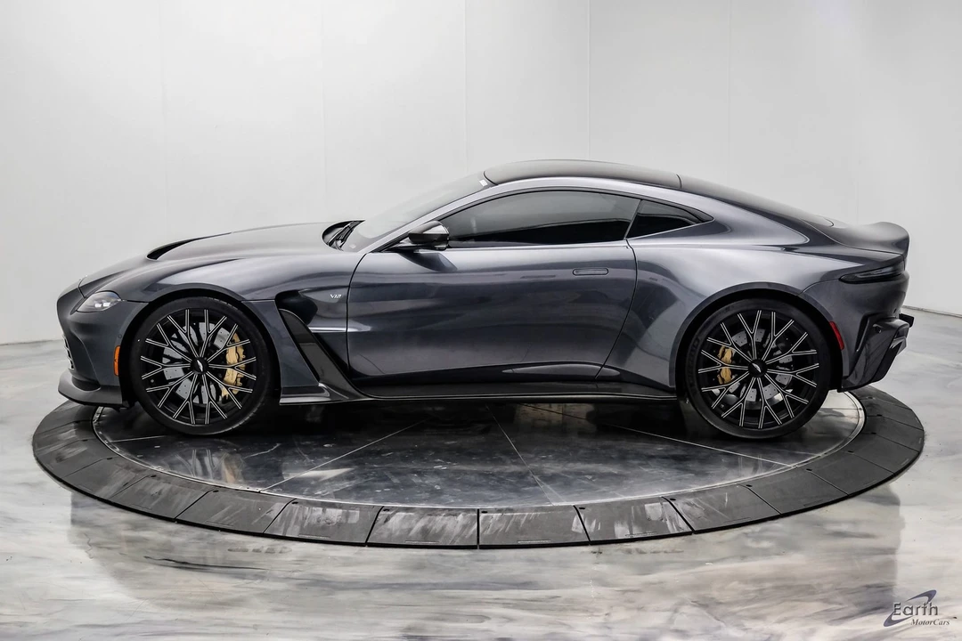 2023 Aston Martin V12 Vantage (2022+) - Image 9 of 31