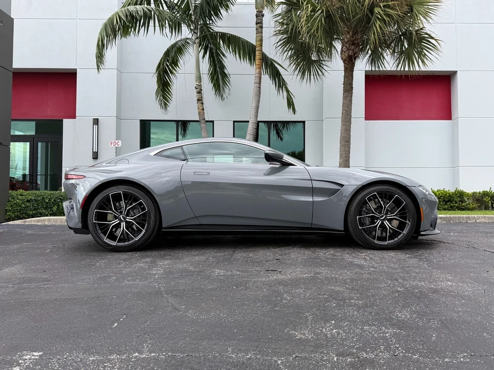 2023 Aston Martin V8 Vantage (2019+) - Image 3 of 21