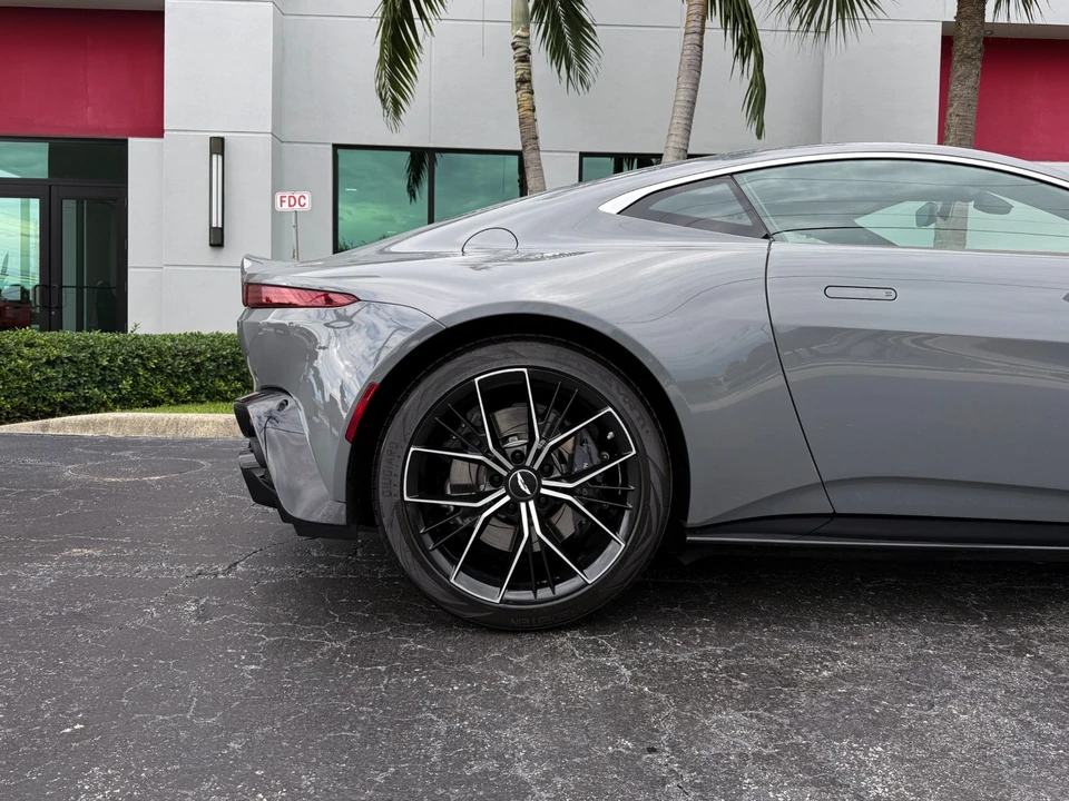2023 Aston Martin V8 Vantage (2019+) - Image 5 of 21