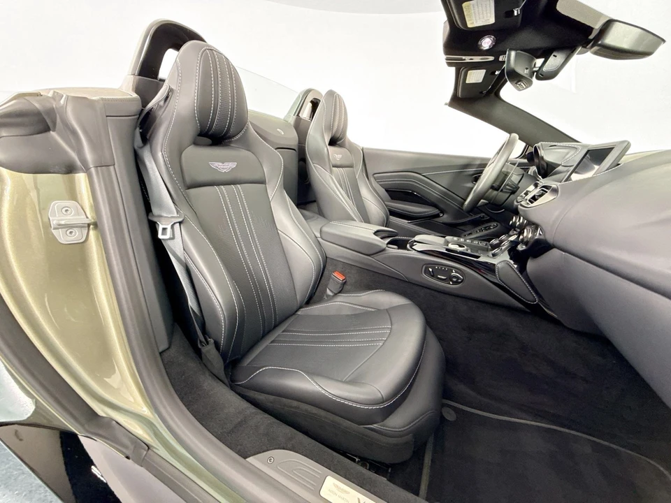2023 Aston Martin V8 Vantage (2019+) - Image 25 of 31