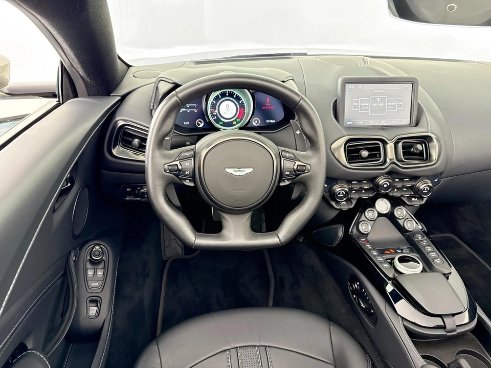 2023 Aston Martin V8 Vantage (2019+) - Image 22 of 31