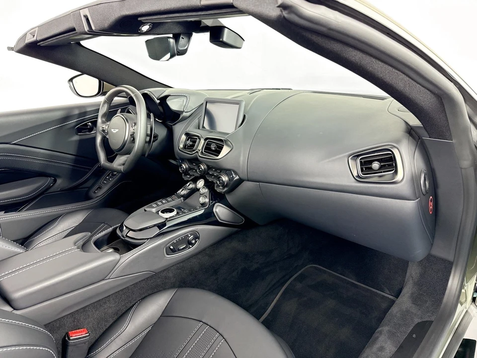2023 Aston Martin V8 Vantage (2019+) - Image 26 of 31
