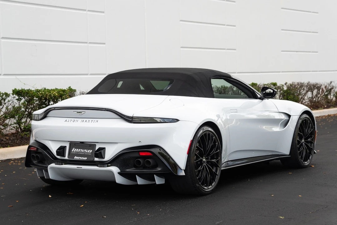 2023 Aston Martin V8 Vantage (2019+) - Image 17 of 31