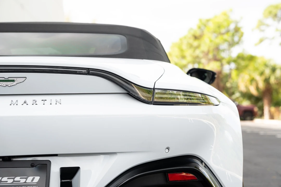 2023 Aston Martin V8 Vantage (2019+) - Image 19 of 31