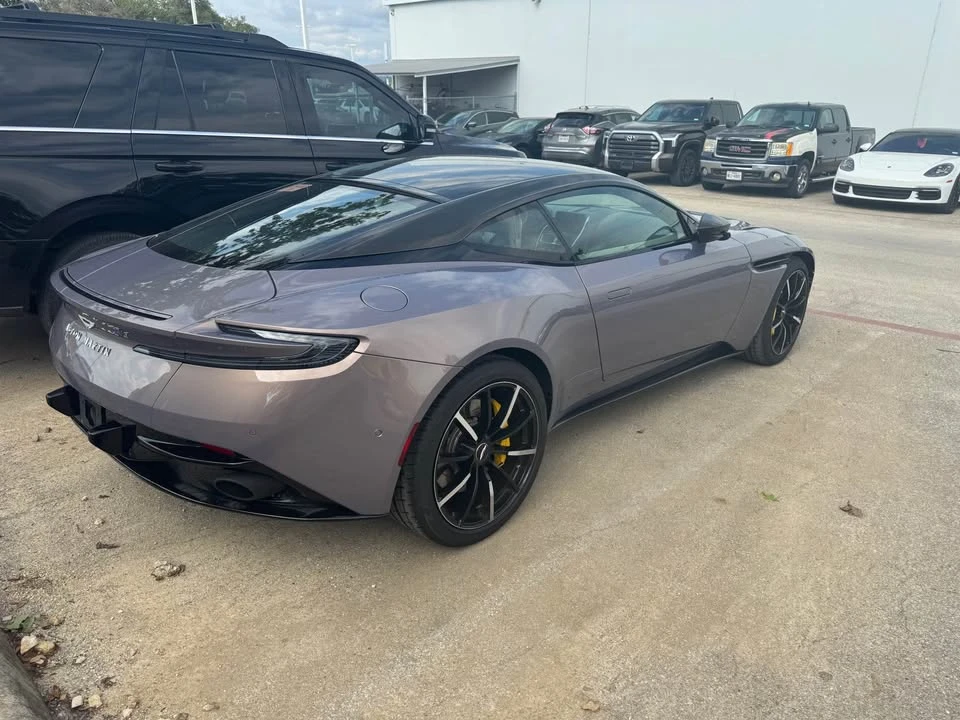 2023 Aston Martin DB11 - Image 5 of 8