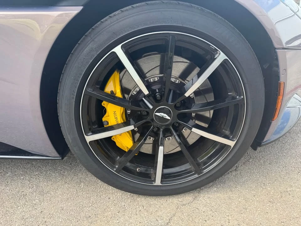 2023 Aston Martin DB11 - Image 3 of 8