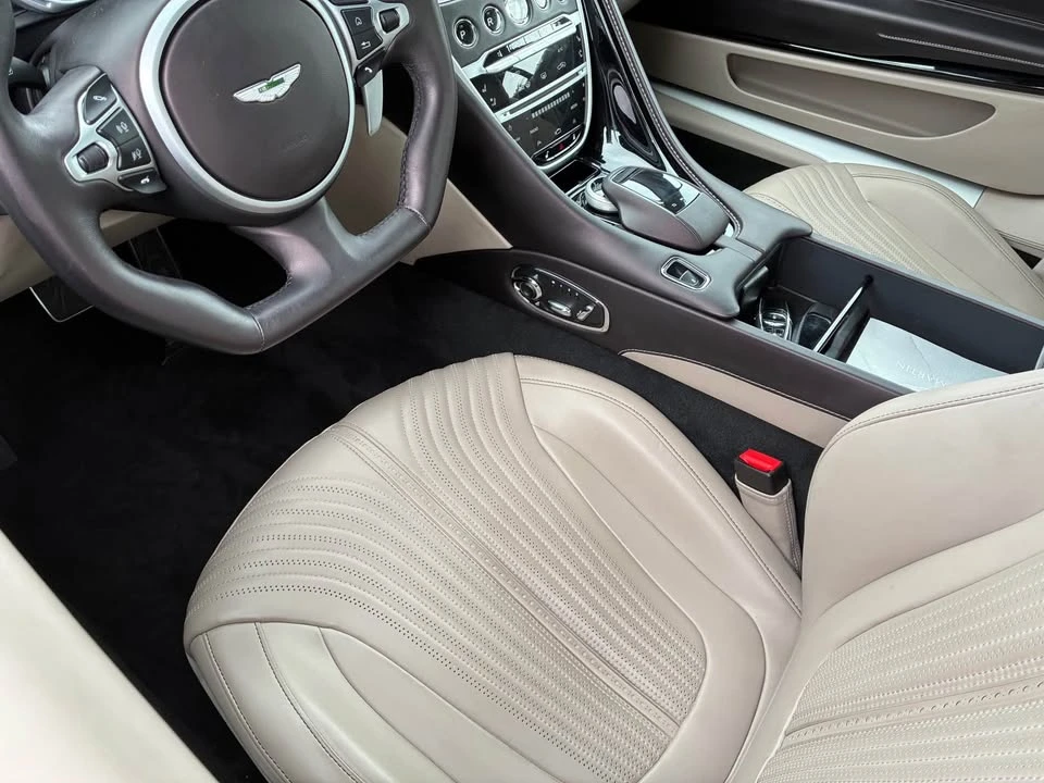 2023 Aston Martin DB11 V8 - Image 5 of 6