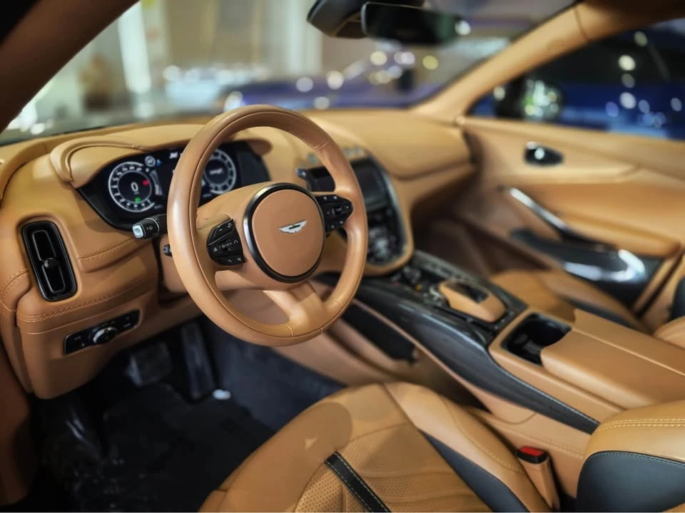2023 Aston Martin DBX - Image 18 of 20