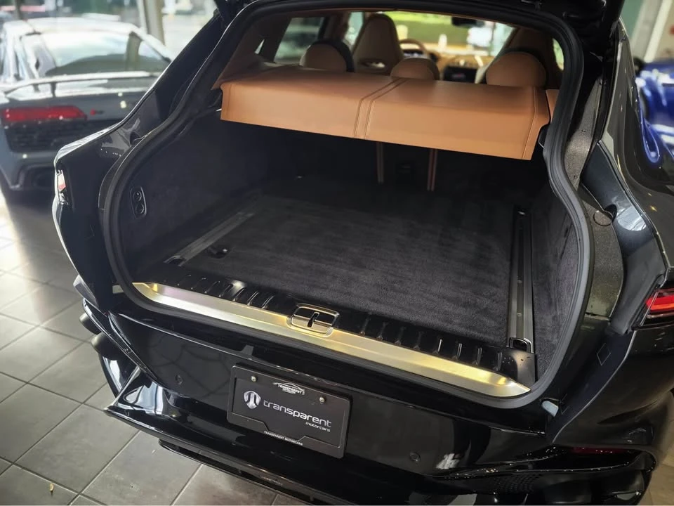 2023 Aston Martin DBX - Image 10 of 20