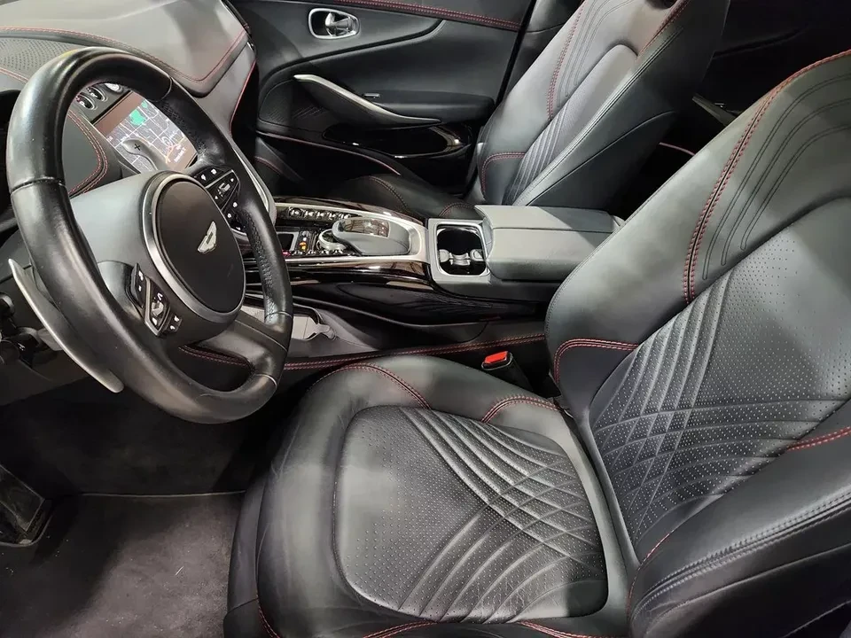 2023 Aston Martin DBX - Image 4 of 9