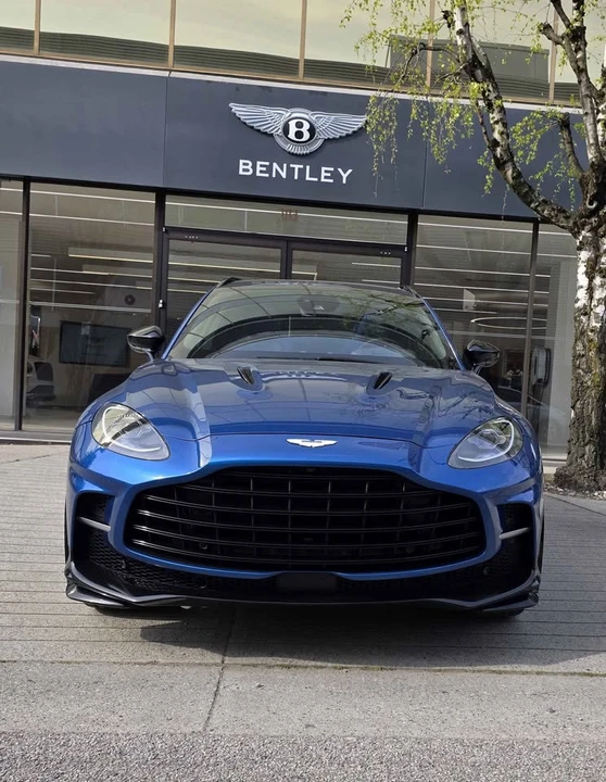 2023 Aston Martin DBX - Image 3 of 19