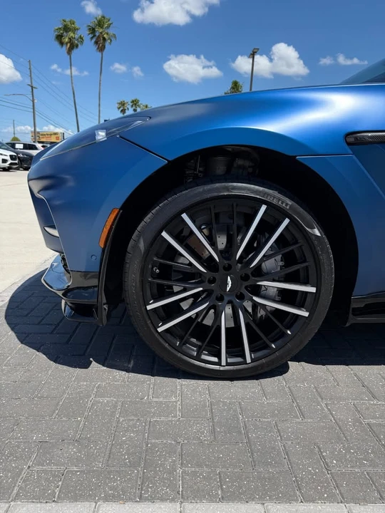 2023 Aston Martin DBX 707 - Image 5 of 18