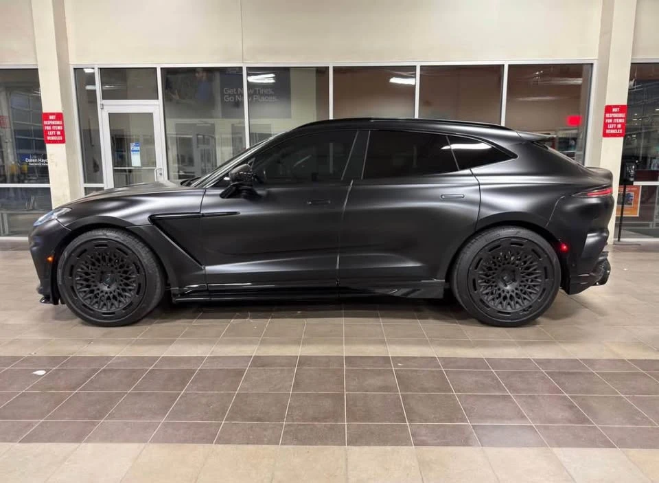 2023 Aston Martin DBX 707 - Image 2 of 8