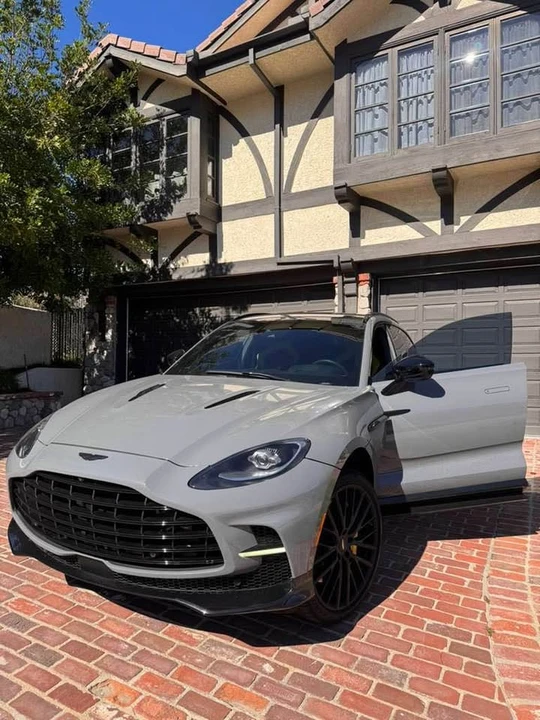 2023 Aston Martin DBX 707 - Image 2 of 10