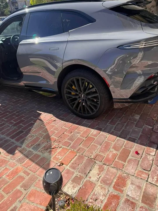 2023 Aston Martin DBX 707 - Image 6 of 10