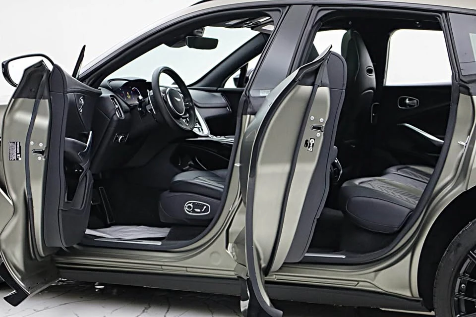 2023 Aston Martin DBX 707 - Image 2 of 19