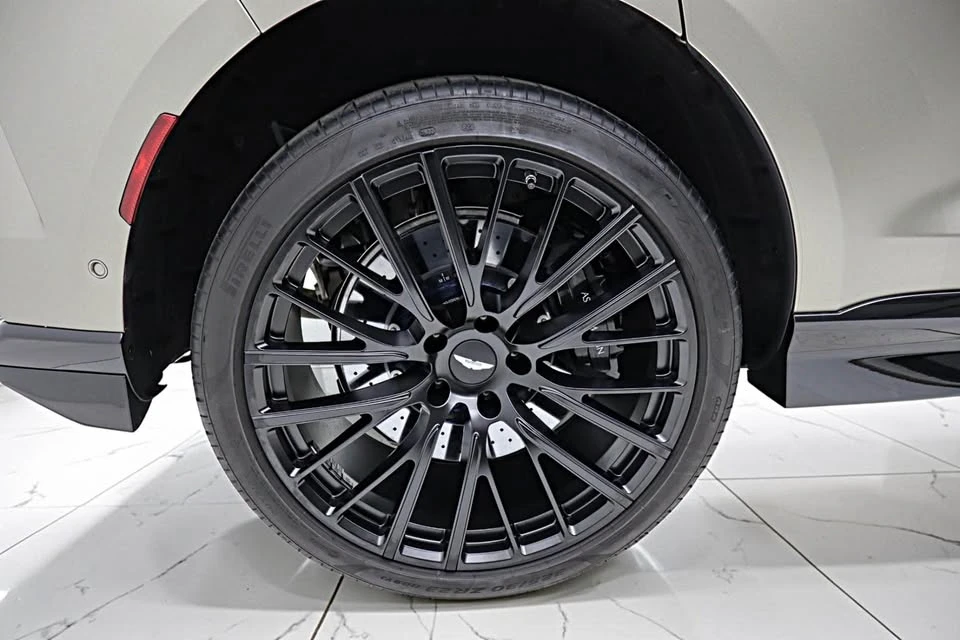 2023 Aston Martin DBX 707 - Image 18 of 19