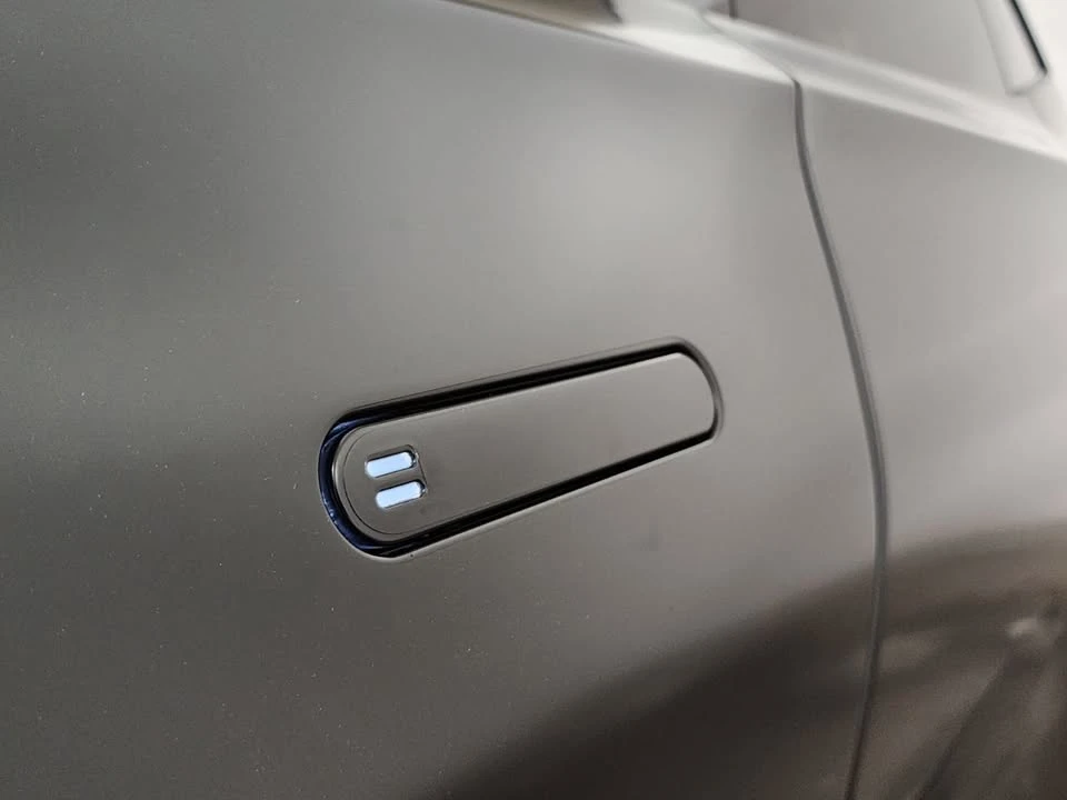 2023 Aston Martin DBX 707 - Image 13 of 20
