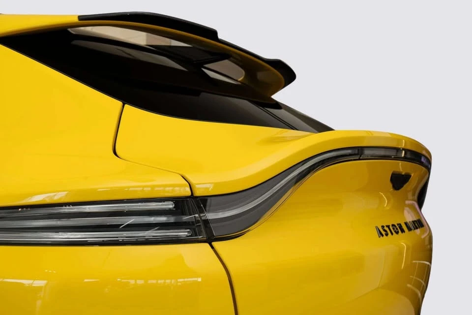 2023 Aston Martin DBX - Image 17 of 19