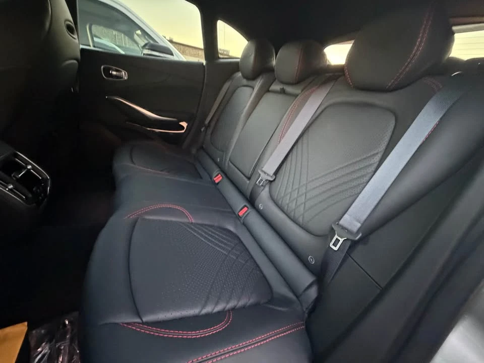 2023 Aston Martin DBX - Image 12 of 17