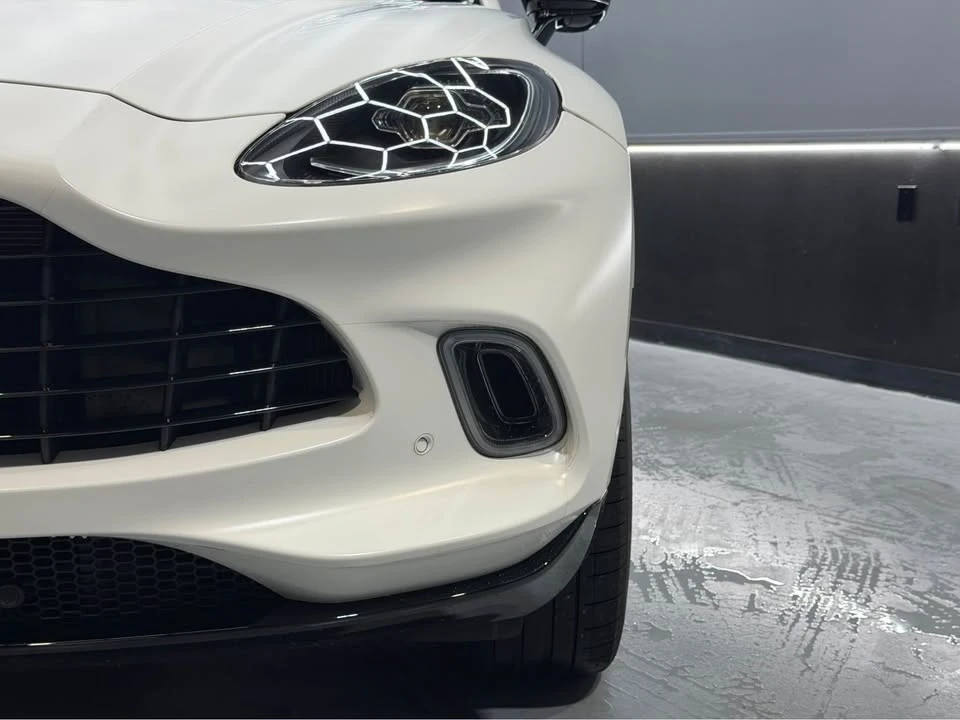 2023 Aston Martin DBX - Image 10 of 17