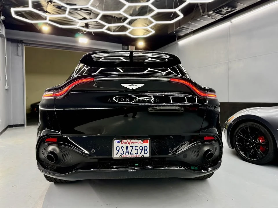 2023 Aston Martin DBX - Image 8 of 19