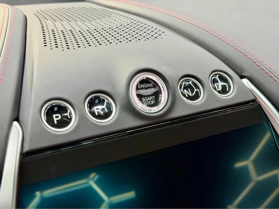 2023 Aston Martin DBX - Image 14 of 17
