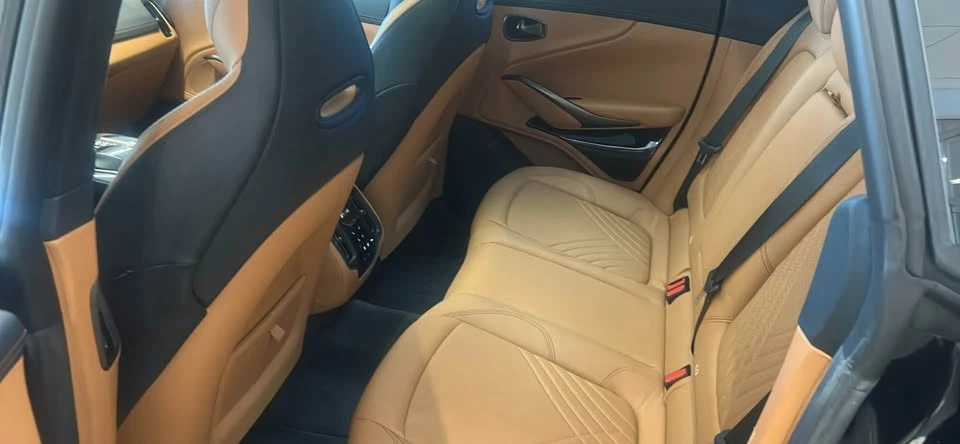 2023 Aston Martin DBX - Image 4 of 6