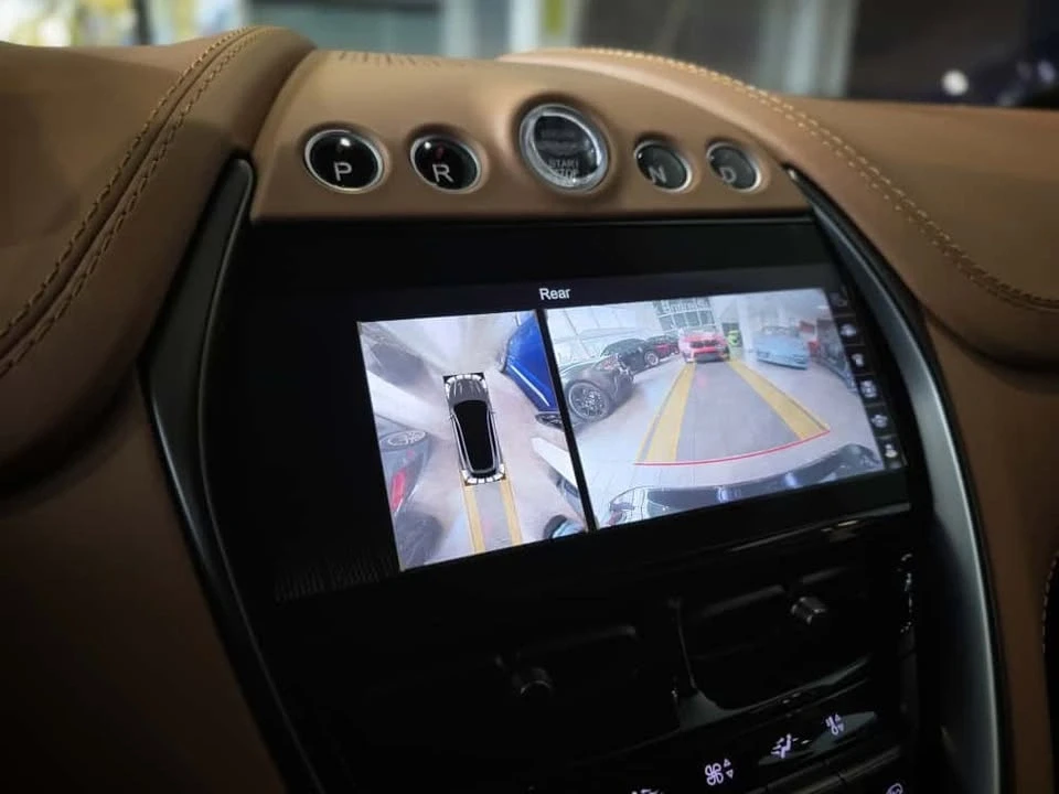 2023 Aston Martin DBX - Image 9 of 14