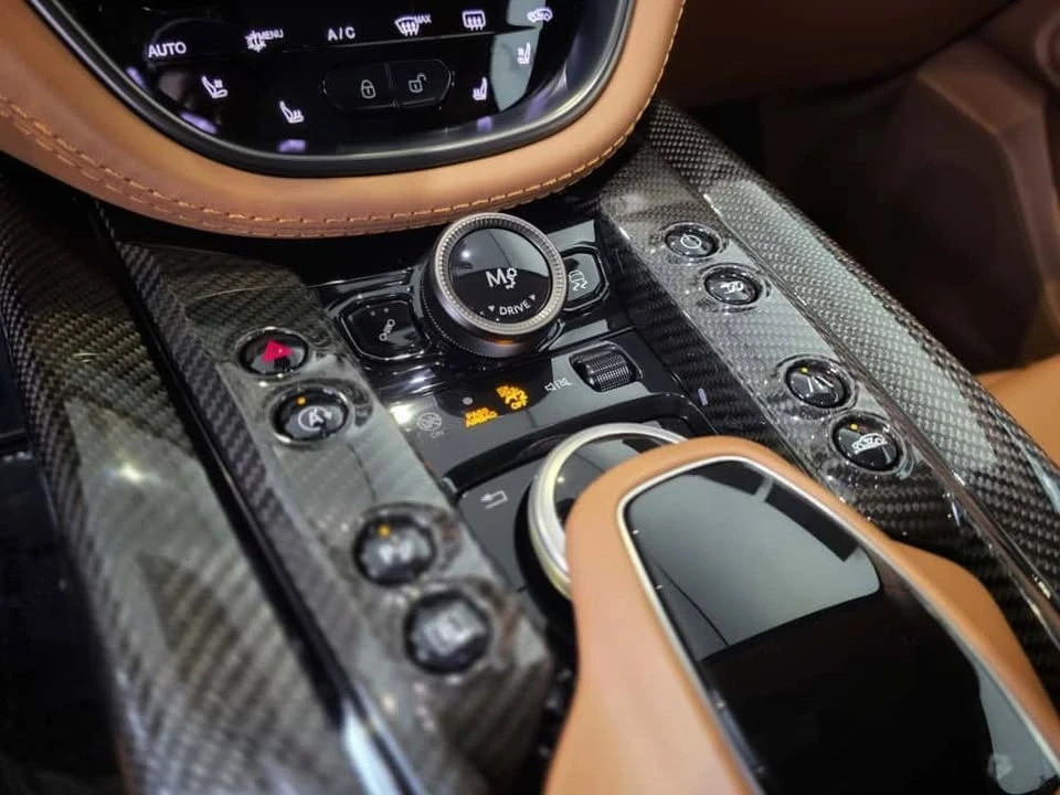 2023 Aston Martin DBX - Image 11 of 14