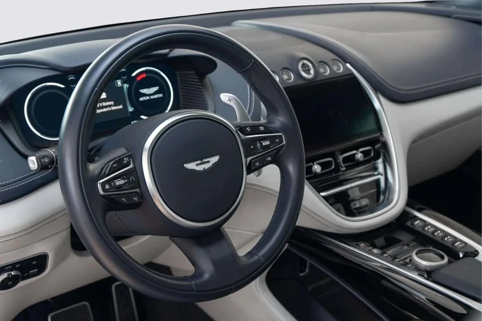 2023 Aston Martin DBX - Image 12 of 18