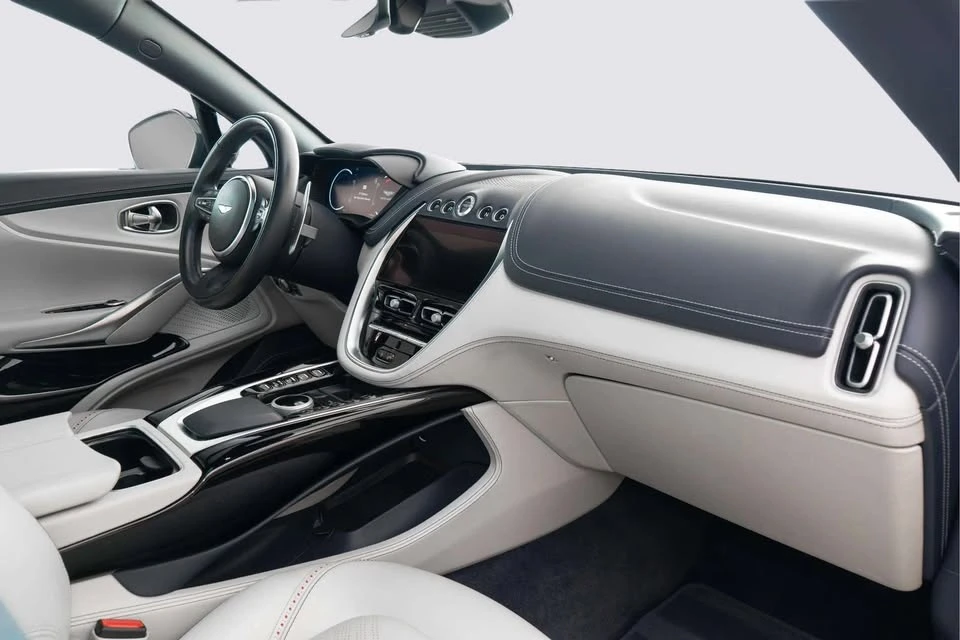 2023 Aston Martin DBX - Image 16 of 18