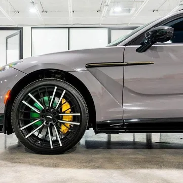 2023 Aston Martin DBX707