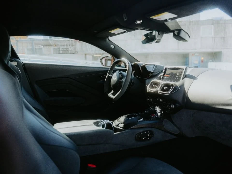 2023 Aston Martin V8 Vantage (2019+) - Image 13 of 16