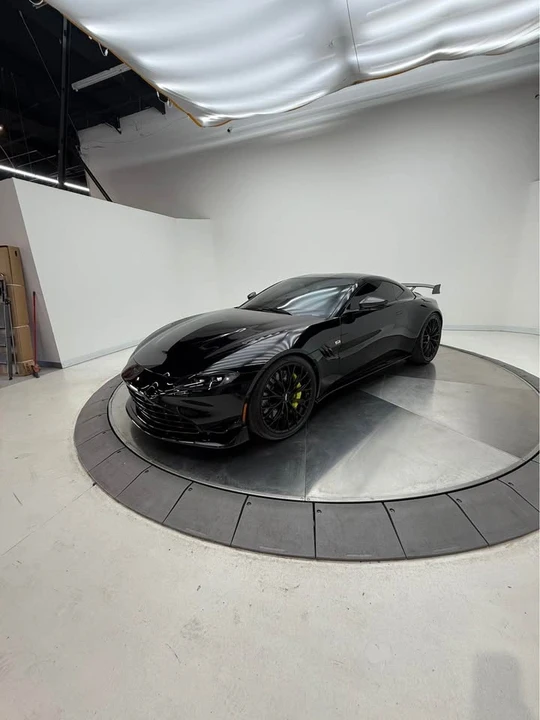 2023 Aston Martin V8 Vantage (2019+) - Image 1 of 11