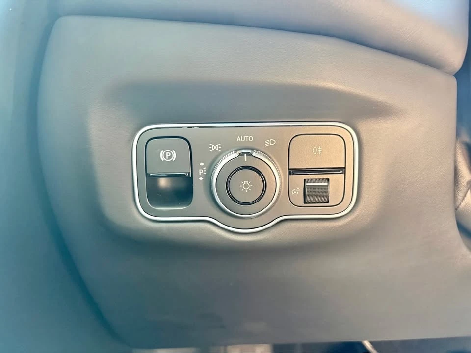 2023 Aston Martin V8 Vantage (2019+) - Image 19 of 20