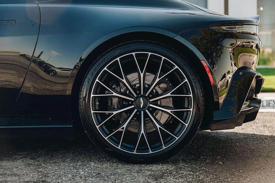 2023 Aston Martin V8 Vantage (2019+) - Image 8 of 20