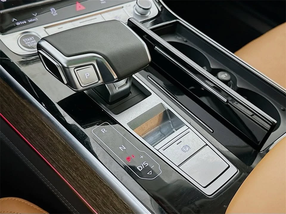 2023 Audi D5 A8 - Image 12 of 15