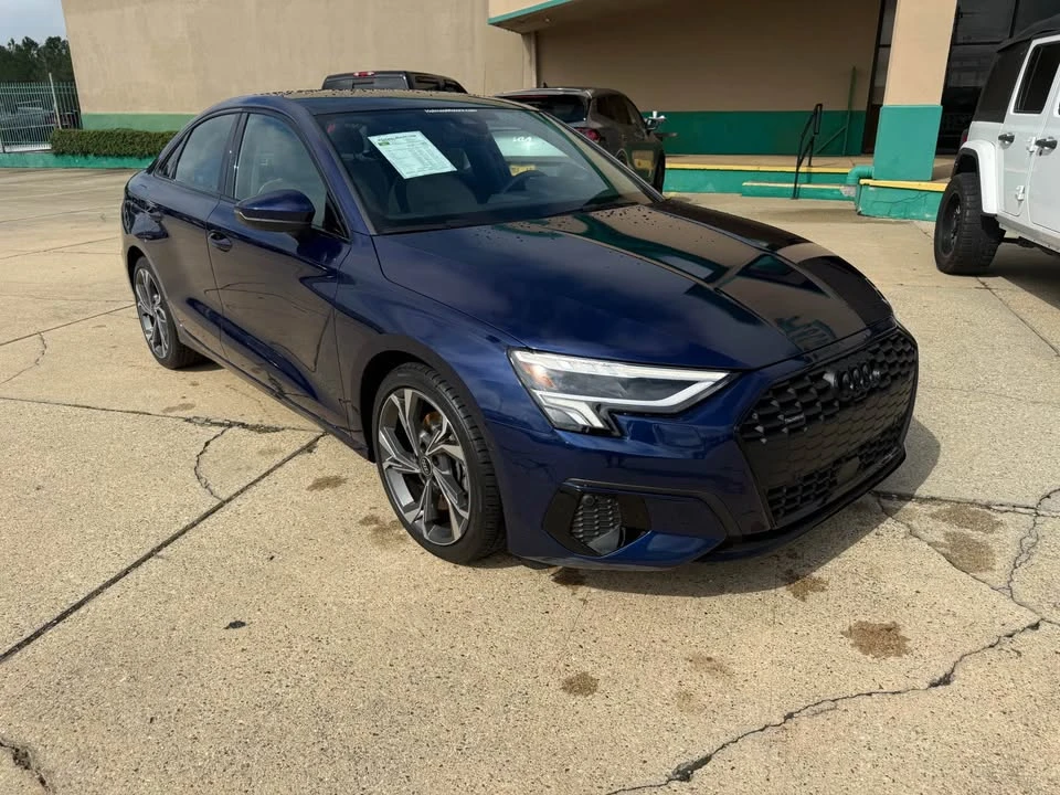 2023 Audi 8Y A3 - Image 3 of 10