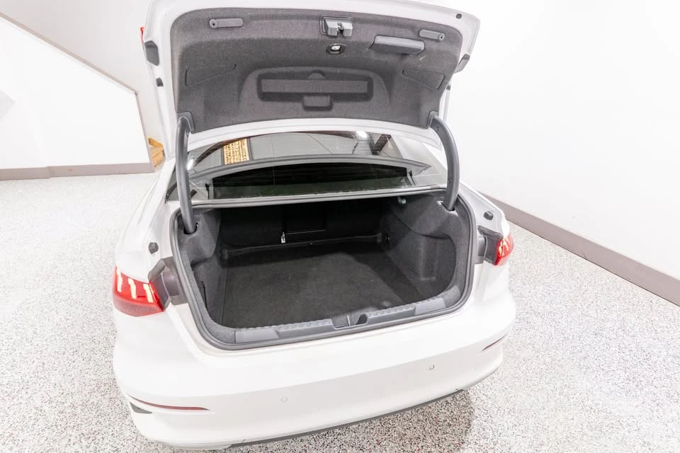 2023 Audi 8Y A3 - Image 19 of 20