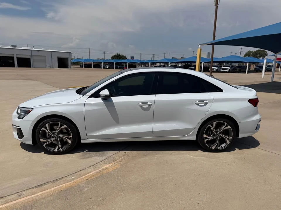 2023 Audi 8Y A3 - Image 9 of 17