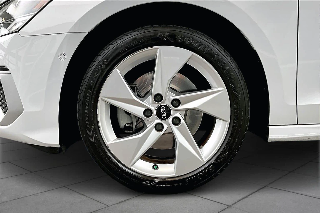 2023 Audi 8Y A3 - Image 10 of 12