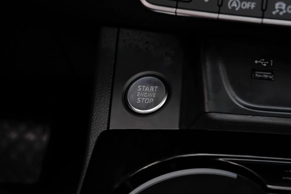 2023 Audi B9 A4 - Image 12 of 20