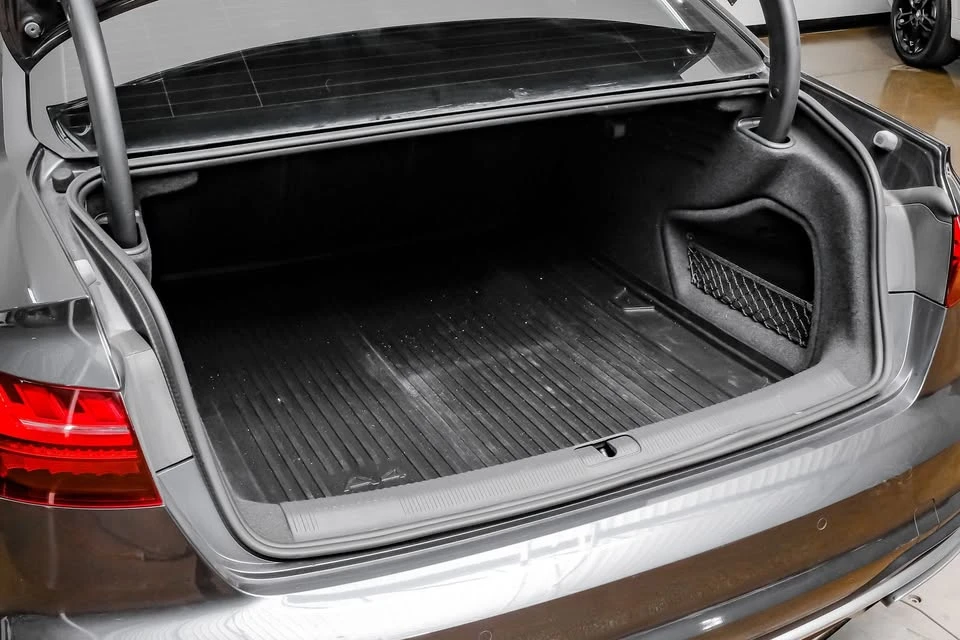 2023 Audi B9 A4 - Image 16 of 20