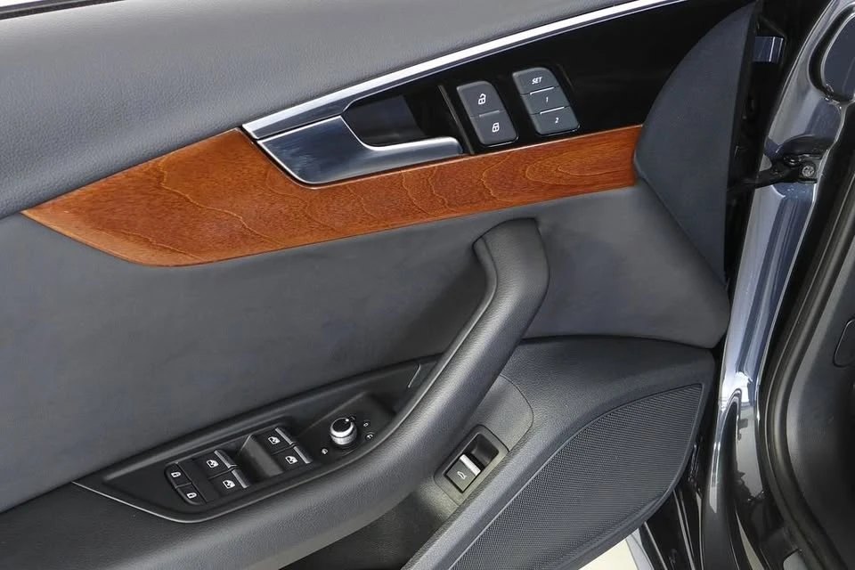 2023 Audi B9 A4 - Image 9 of 12
