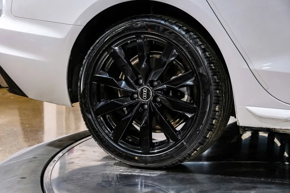2023 Audi B9 A4 - Image 17 of 20