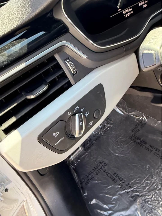 2023 Audi B9 A4 - Image 10 of 18