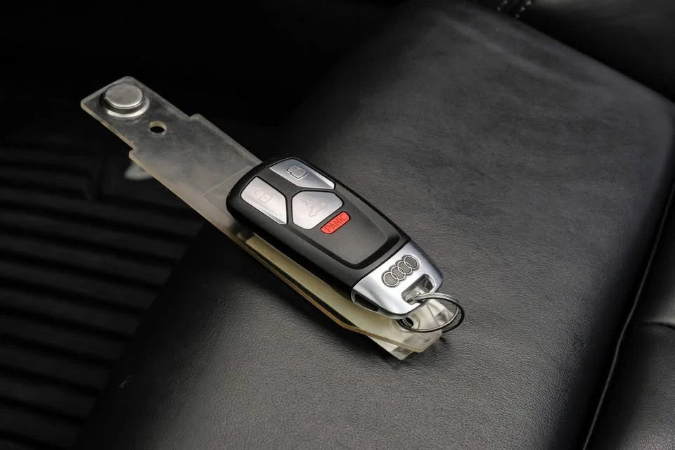 2023 Audi B9 A4 - Image 12 of 20