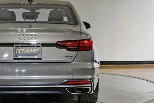 2023 Audi A4 45 S line Premium Plus